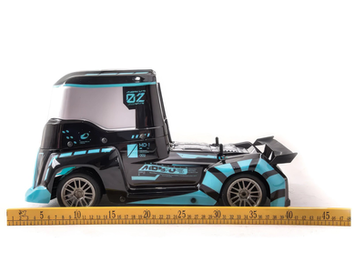 Lighting in the darkness 1:10 scale rc trailer truck