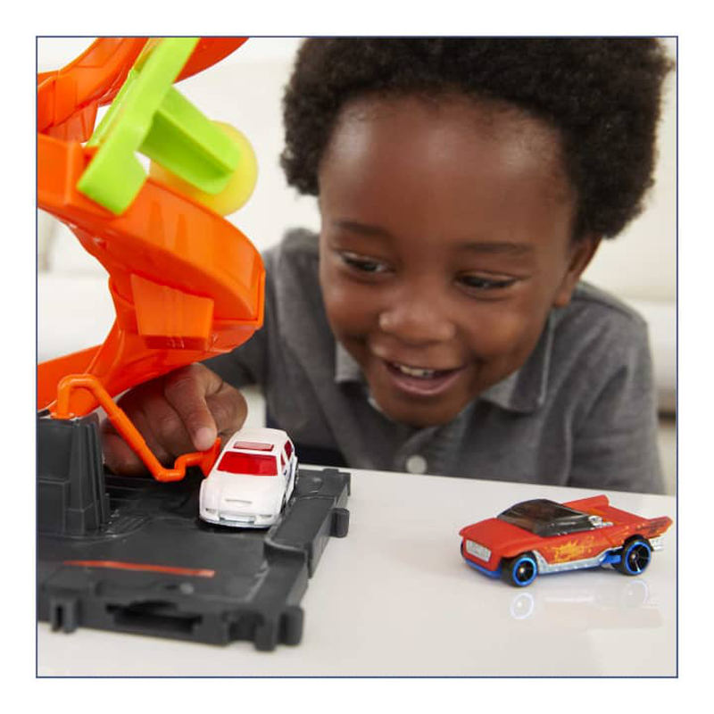 Product image: Hot wheels city mega car wash with 1 color shifters car hdp05, , medium-null
