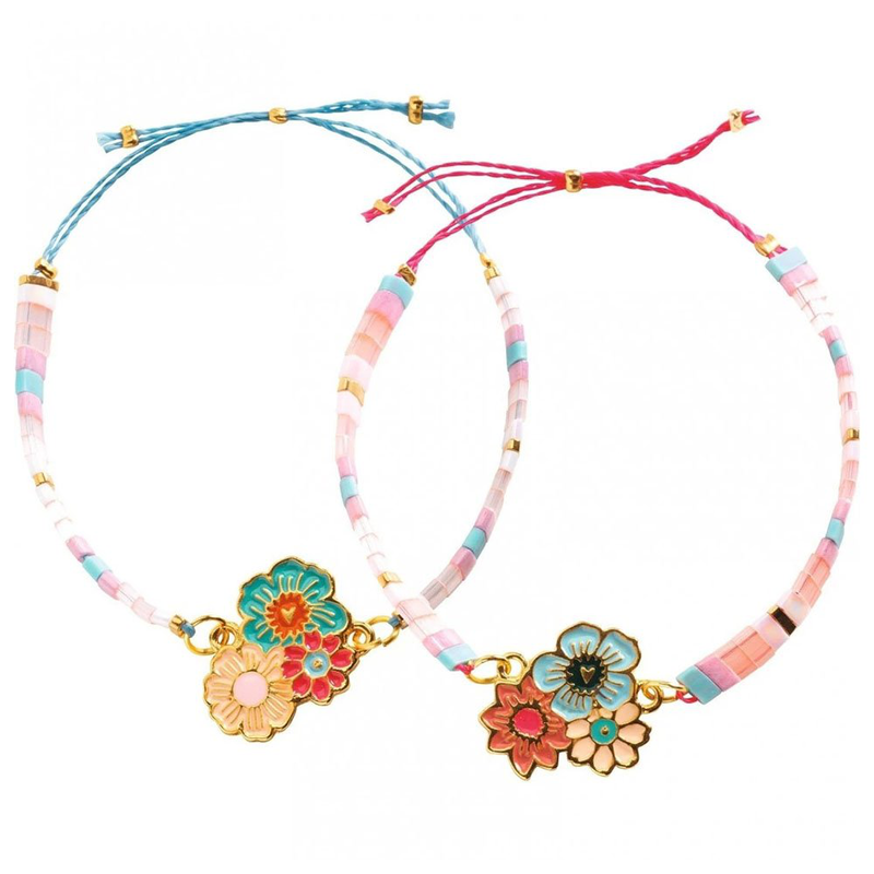 Product image: Tila and flowers, , medium-null