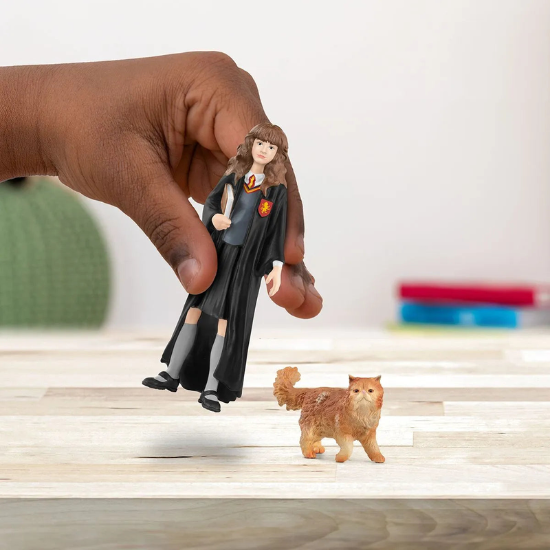 Product image: Schleich 42635 harry potter hermione granger and crookshanks, , medium-null