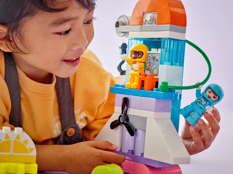Lego duplo 10422 3-in-1 space shuttle for many adventures image number null