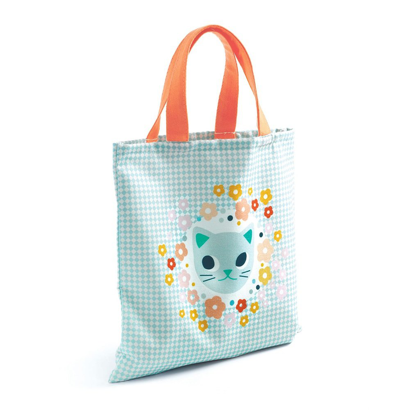 Kittens picnic-null