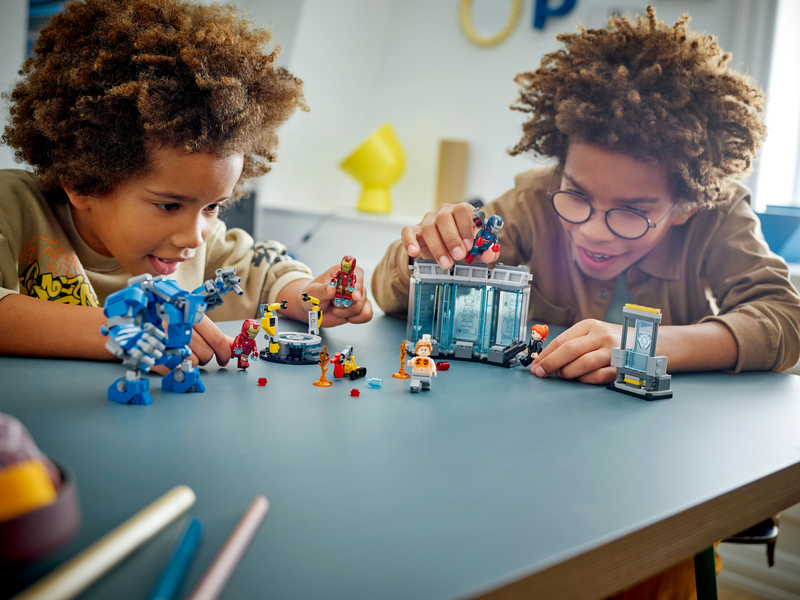 Lego iron man's laboratory: hall of armour 76315 for ages 8+ 379pcs, , medium-null