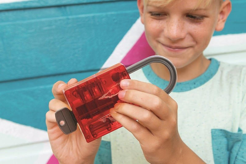 Giant visible padlock, , medium-null