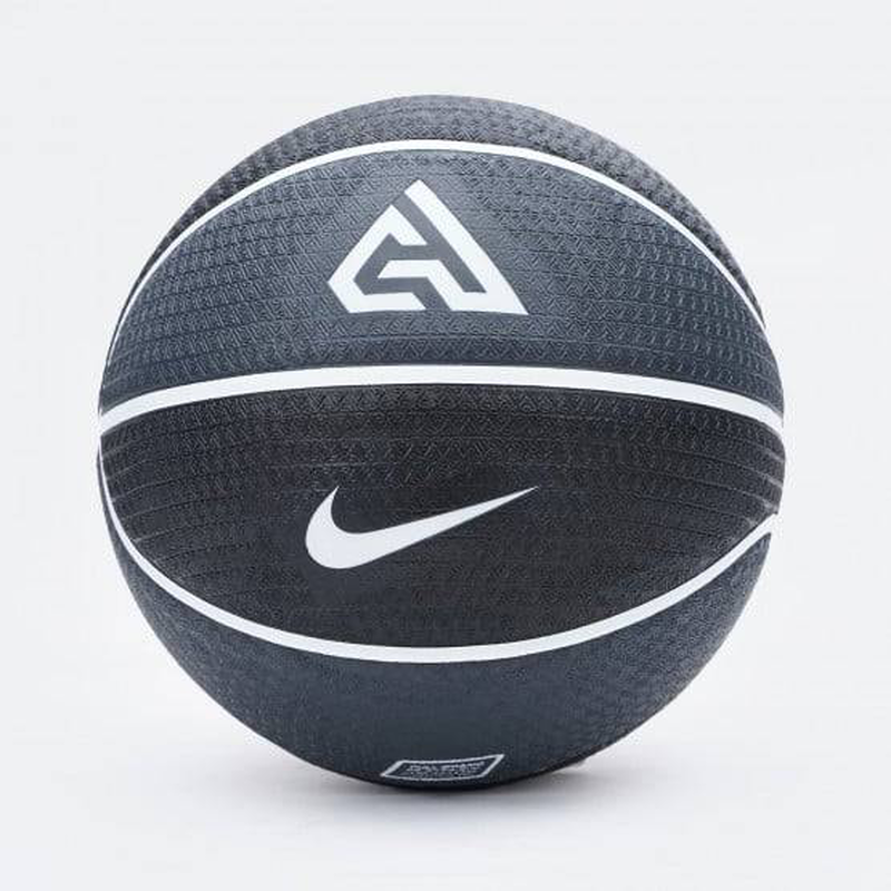 Playgroung antetokounmpo basketball-null