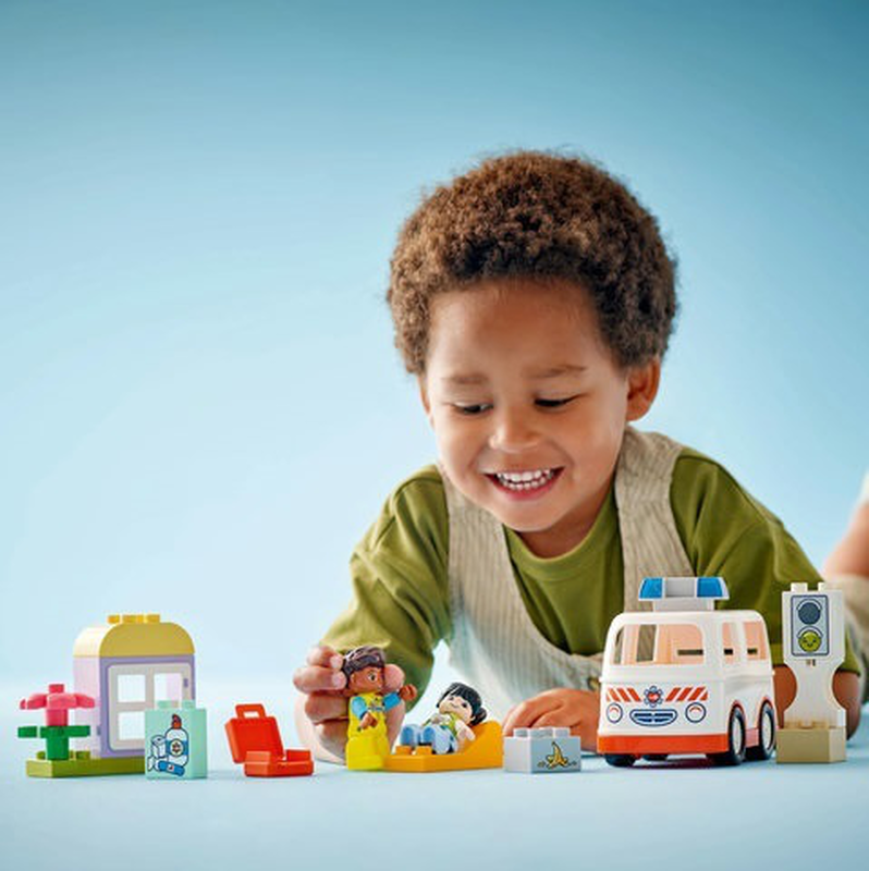 Lego duplo ambulance & driver 19pcs 2y+ 10447, , medium-null
