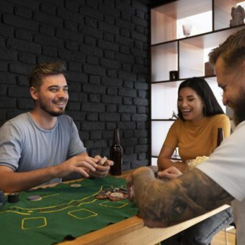 Product image: Σετ πόκερ σε μεταλλικό κουτί, 200 μάρκες casino, 2 τράπουλες και τσόχα, texas hold’em poker set, , medium-null