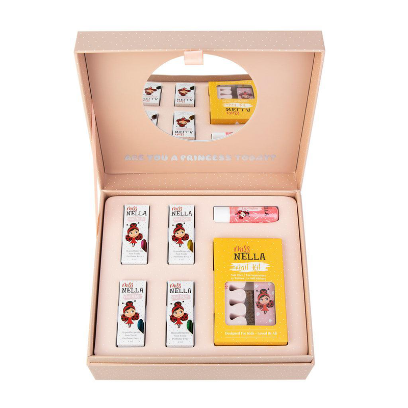 Miss nella limited edition beauty case image number null